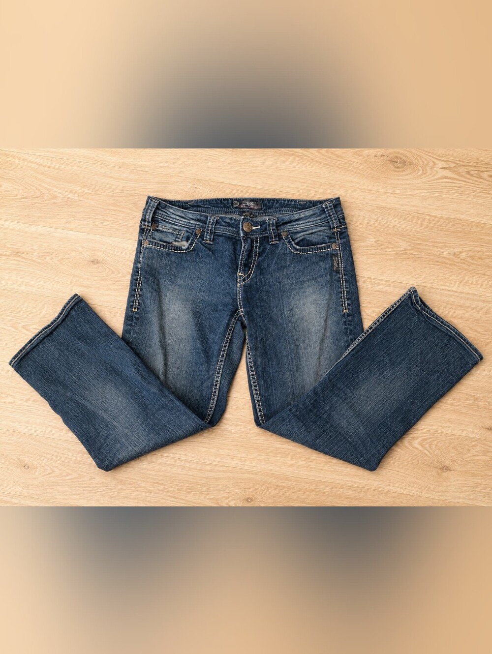 Silver Jeans • Aiko Bootcut • W32 Y2K SHORT